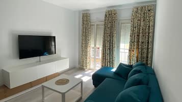 TV, DVD player, aparelho de som