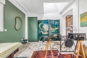 2 chambres, fer et planche à repasser, Wi-Fi gratuit, draps fournis