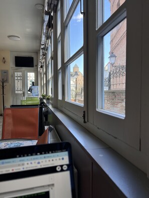 Classic-yhteismajoitus, vain naisille | Oleskelualue