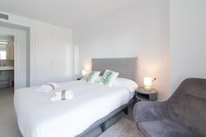 2 bedrooms, iron/ironing board, free WiFi, bed sheets