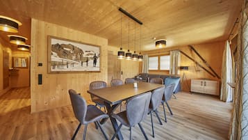 Premium-Apartment (incl. Cleaning Fee 160€) | Allergikerbettwaren, individuell dekoriert, individuell eingerichtet