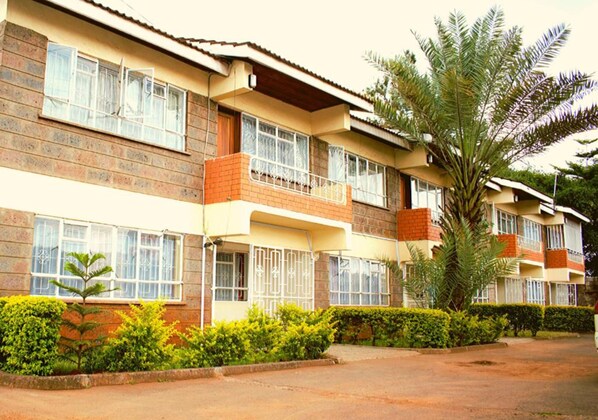 Front of property - The Swan Apartments (Nairobi)