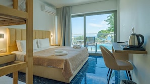 Standard Family Room - Bunk Bed Sea View