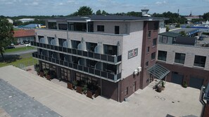 Front of property - STAHLTOWER (Friesoythe)