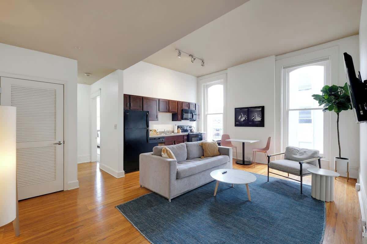 Televisio, työhuone