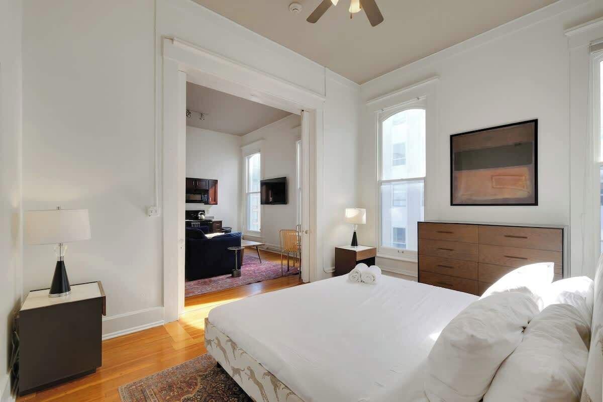 1 室のベッドルーム、アイロン / アイロン台、WiFi、ベッドシーツ