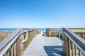 Property grounds - Direct View on Boardwalk, Centrally Located, Pools (Myrtle Beach)