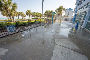 Sport court - Direct View on Boardwalk, Centrally Located, Pools (Myrtle Beach)