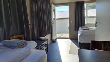 Superior Triple Room, Annex Building | Desk, laptop workspace, free WiFi, bed sheets