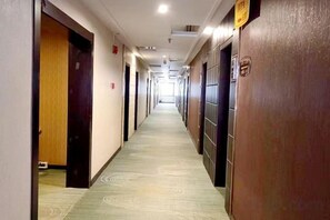 Unclassified image, 3 of 18, button - Dunhua Service Building Hotel (Dunhua)