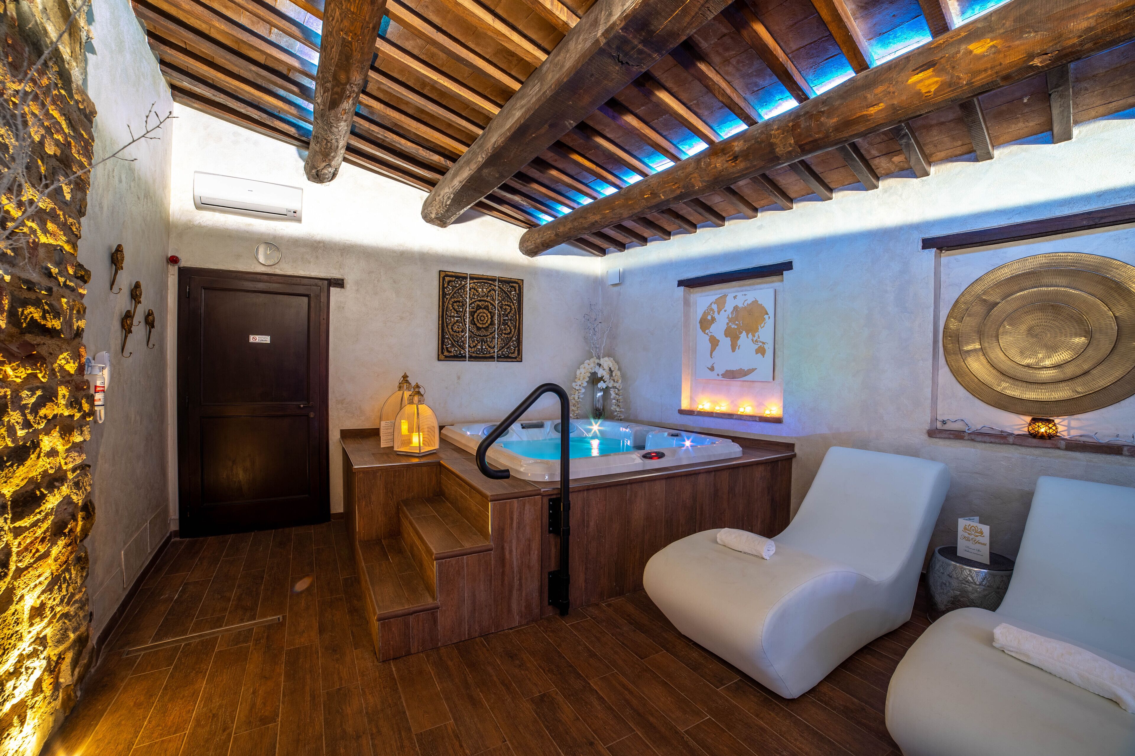 Baño turco/hammam, masajes con piedras calientes