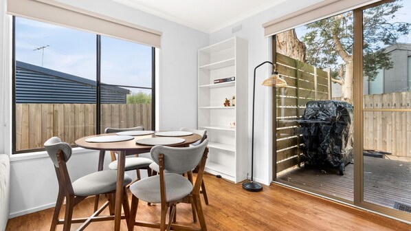 تناول الطعام