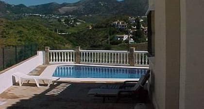 Fuengirola1500 m from the beach, private pool.
