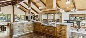 9BR Tahoe Villa, Hot Tub-Sauna-Gym-Game Room LX33