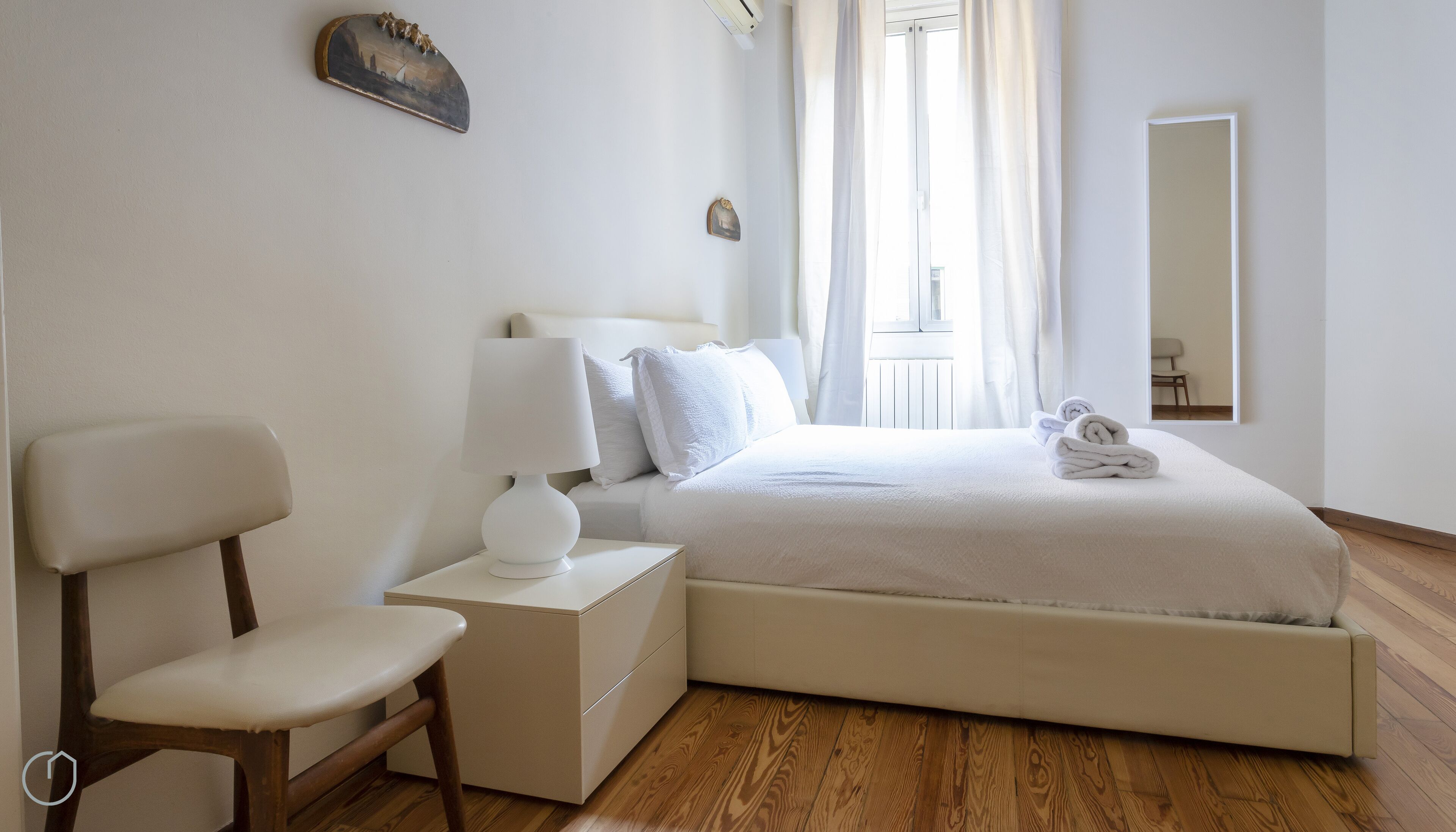 Apartment (1 Bedroom) | 1 bedroom, desk, laptop workspace, iron/ironing board