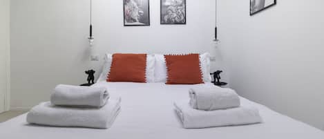 Apartment (1 Bedroom) | Interior