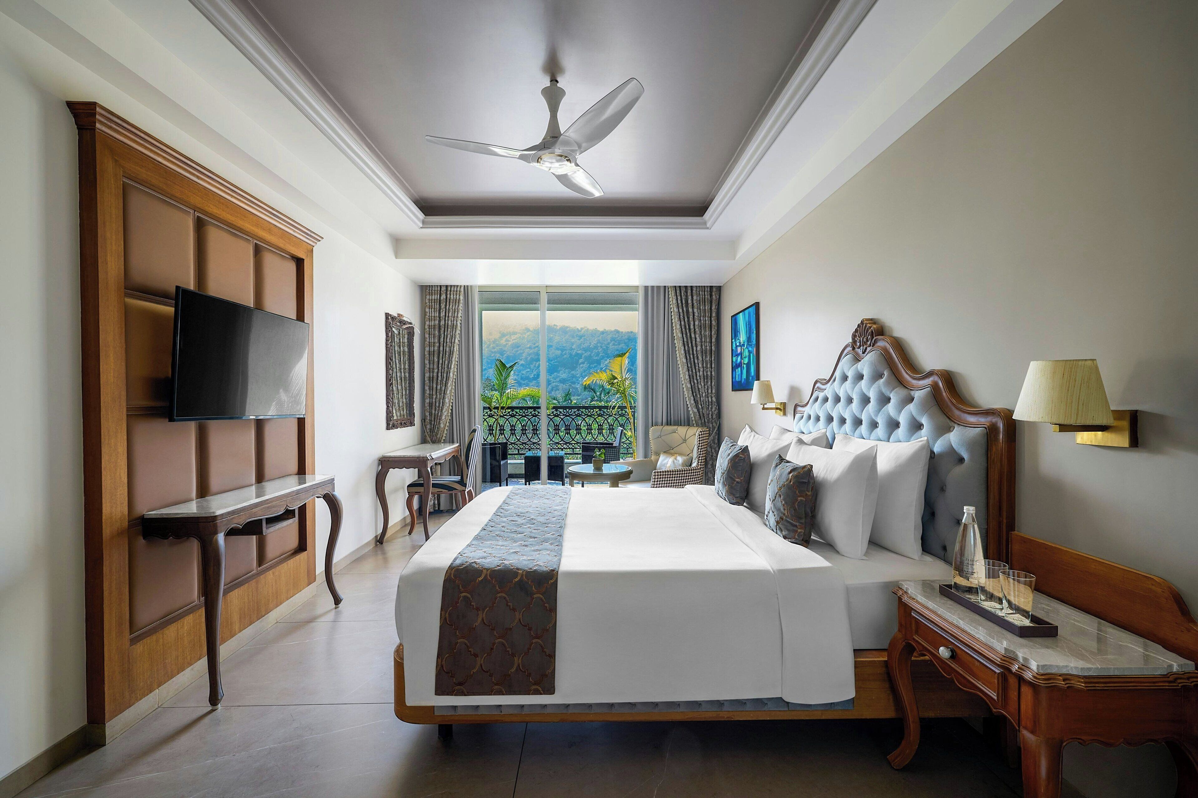 In-room safe, individually furnished, desk, laptop workspace