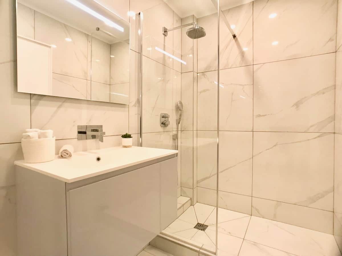 Palais Napoleon Seafront Luxury flat Golfe Juan