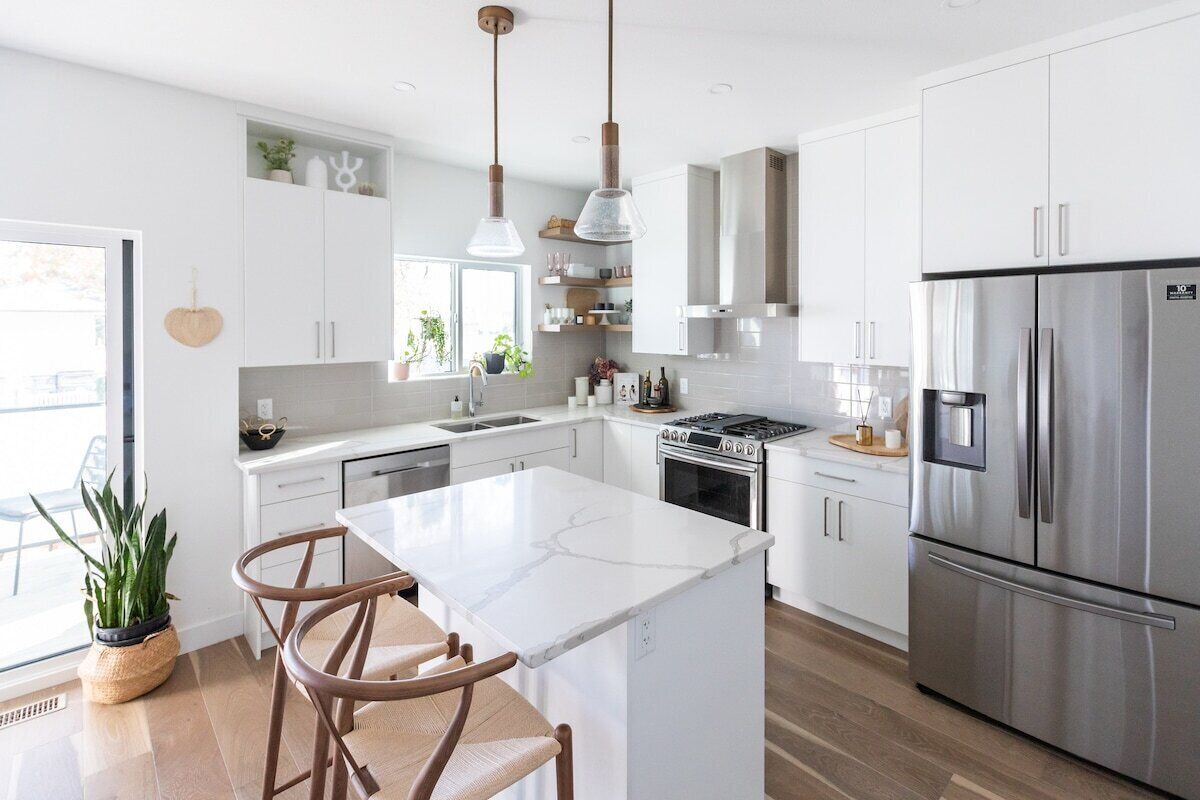 This house is a 2 bedroom(s), 2.5 bathrooms, located in Kelowna, BC.