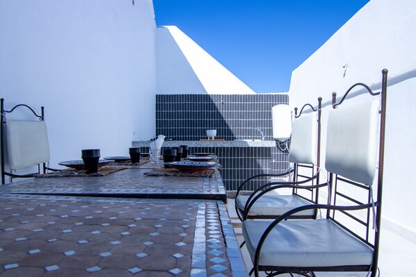 屋外ダイニングエリア