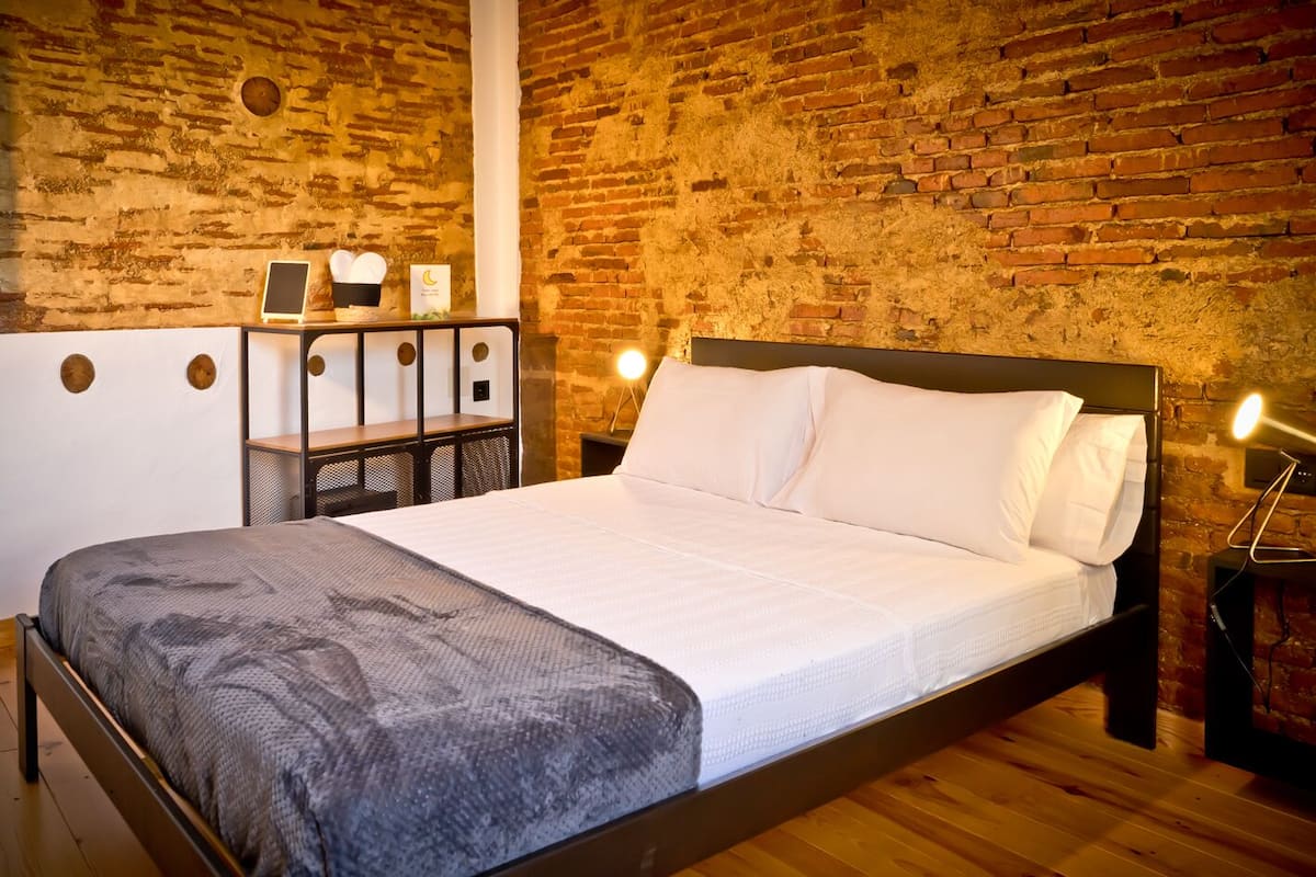 Quarto luxo | Escrivaninha, Wi-Fi de cortesia, individualmente decorados