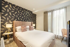 2 chambres, fer et planche à repasser, accès Internet