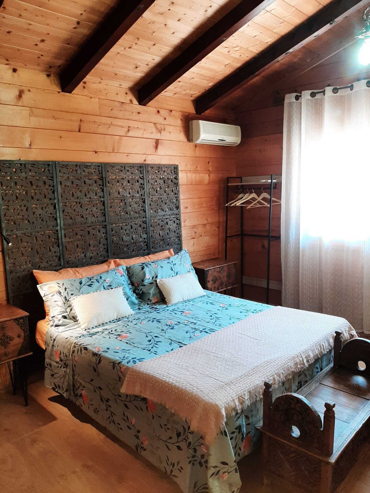 romantic villa with jacuzzi 5 minutes from the beach