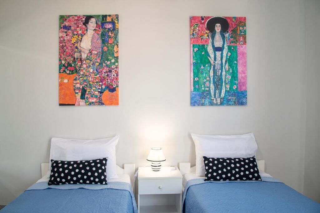 BH125 - A - Home Sitia