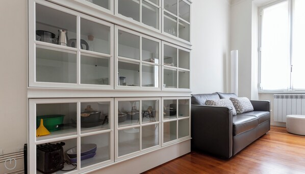 Apartment (1 Bedroom) | Interior