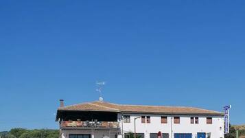 Fachada da propriedade