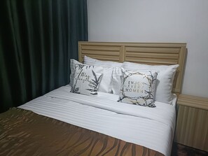 Leilighet – comfort | Skrivebord, skrivebord for bærbar PC, wi-fi (inkludert) og sengetøy