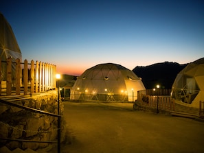 Exterior - The Rock Camp Petra (Wadi Musa)