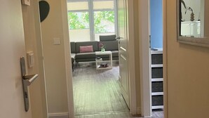 Interior - SELLIN-Wilhelmstraße, mod. apartment in top location, 200 m to the beach / pier, terrace (Sellin)