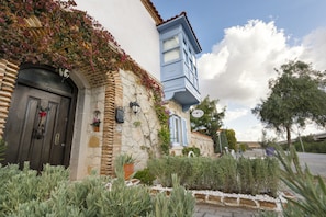 Front of property – evening/night