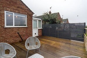 Terrace/patio - Elegant 3 bed Bungalow, Lincoln (Lincoln)