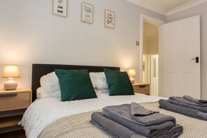 3 bedrooms, WiFi, bed sheets - Elegant 3 bed Bungalow, Lincoln (Lincoln)