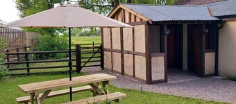 Sycamore Lodge-1 Bed-sleeps 4-free Parking