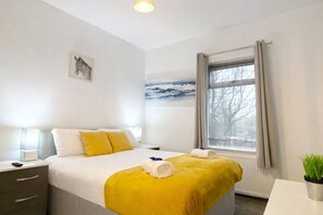 3 Schlafzimmer, Bügeleisen/Bügelbrett, Internetzugang, Bettwäsche