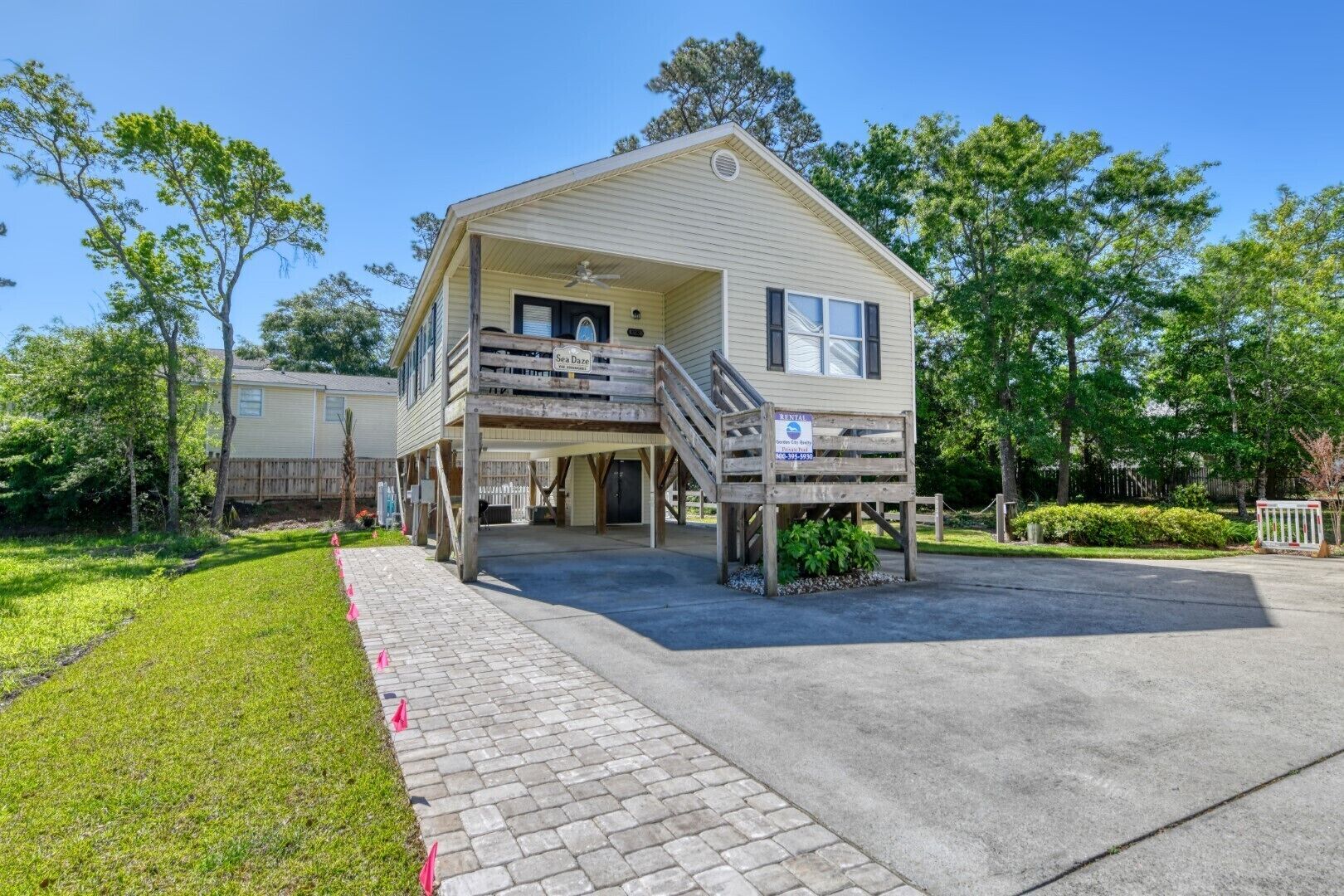 Sea Daze - Three Bedroom, Two Bathroom Home with a Private Pool