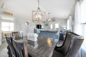 Smart TV - Sea Daze - Three Bedroom, Two Bathroom Home with a Private Pool (Surfside Beach)