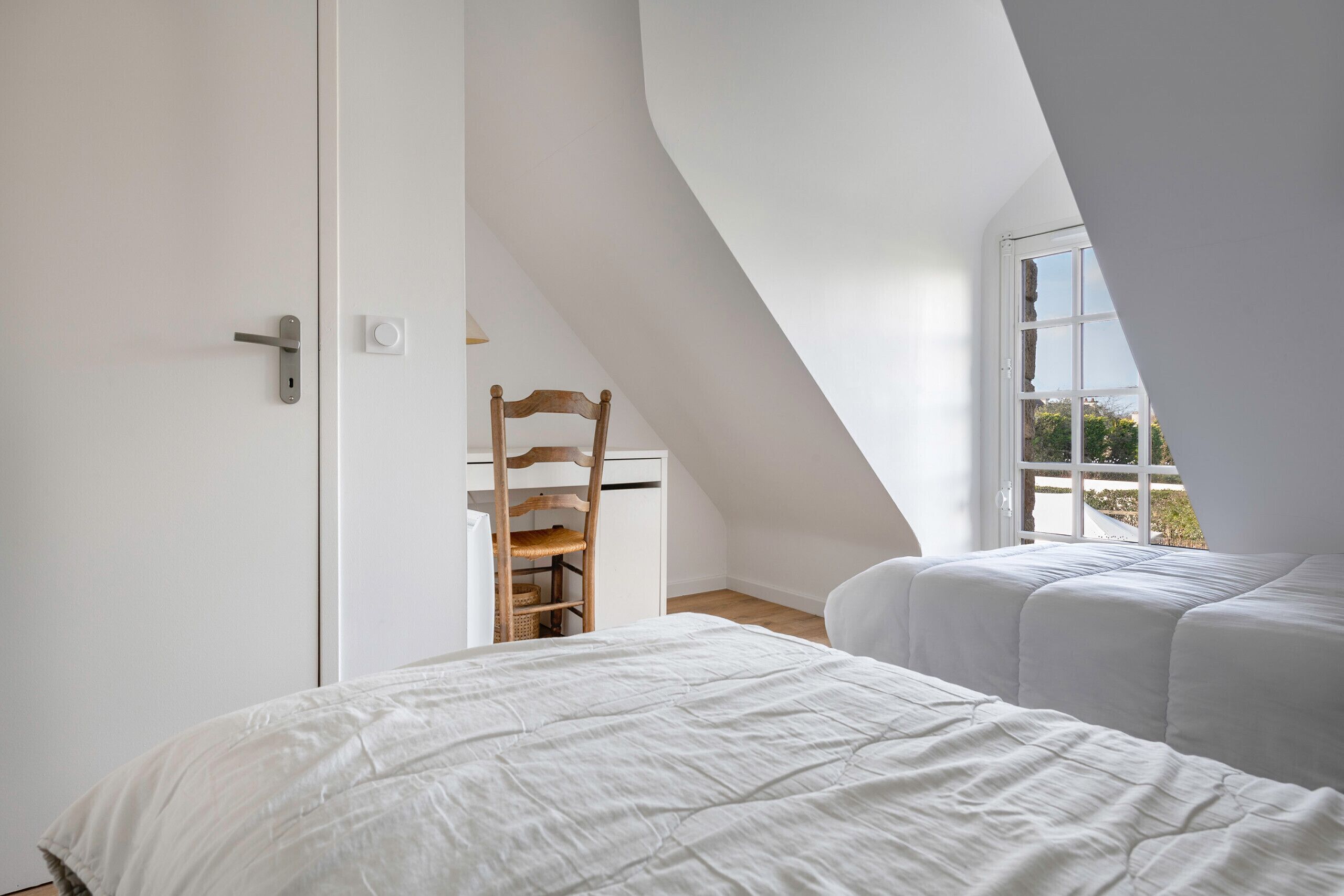 5 chambres, fer et planche à repasser, Wi-Fi gratuit