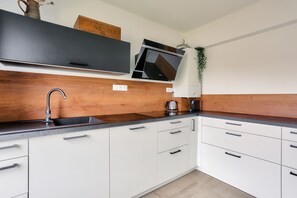 Fridge, microwave, oven, dishwasher