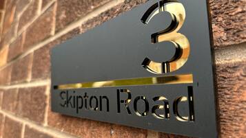 Luxury House, Private Bathroom, Garden View | Exterior