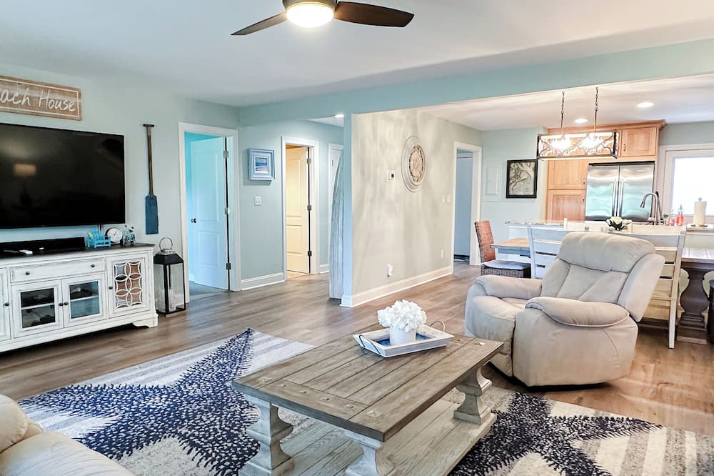 737 Queens Grant - PALMETTO DUNES! GOLF PARADISE! CLOSE TO POOL & AMENITIES!