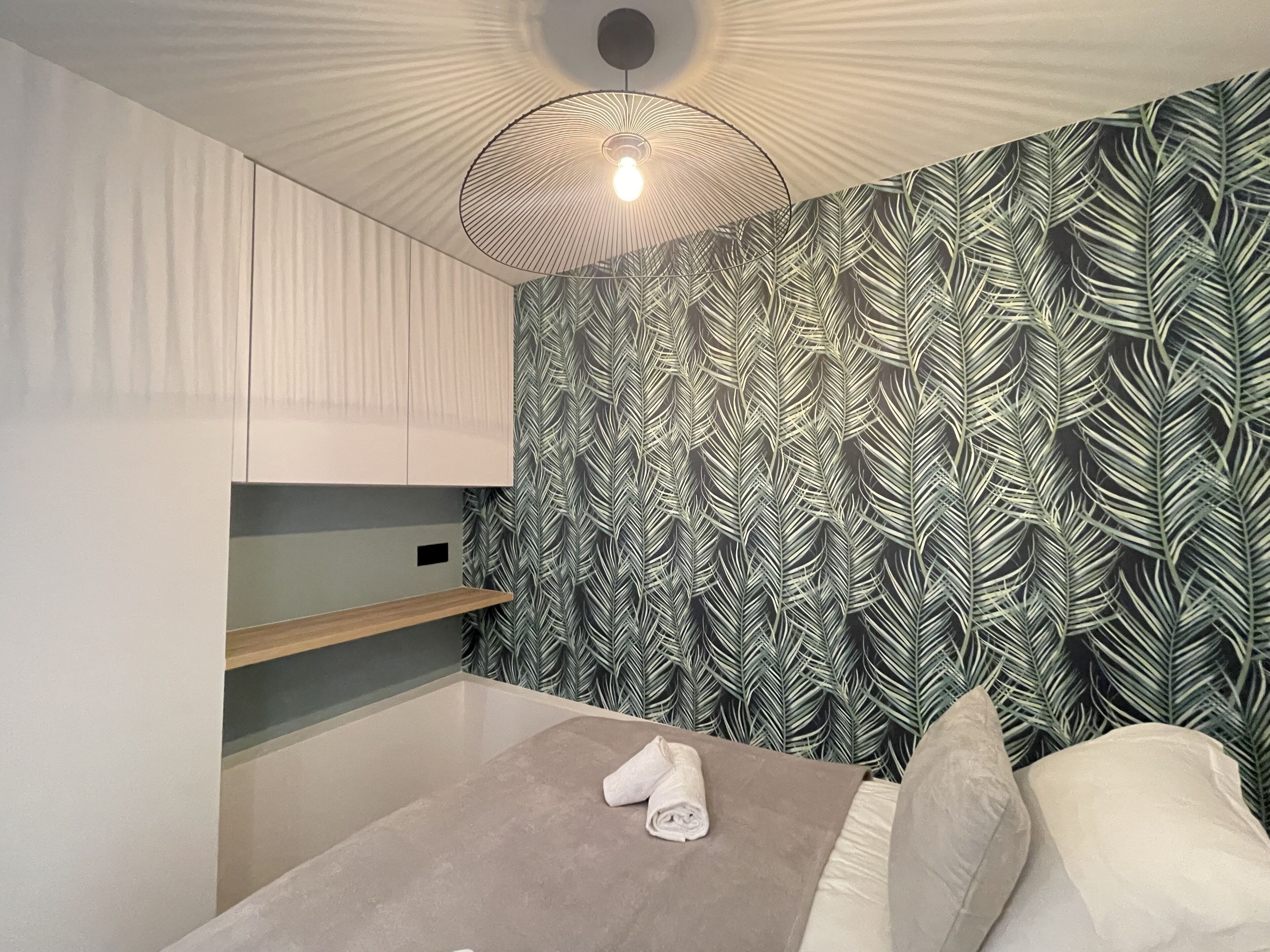 Quai des Cordeliers, Balcon vue Thiou et Vieille Ville