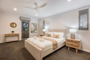 4 habitaciones, tabla de planchar con plancha y wifi gratis 