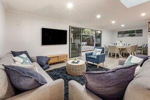Smart TV, ping pong, books