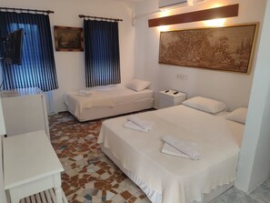 Familien-Zweibettzimmer | Kostenloses WLAN, Bettwäsche