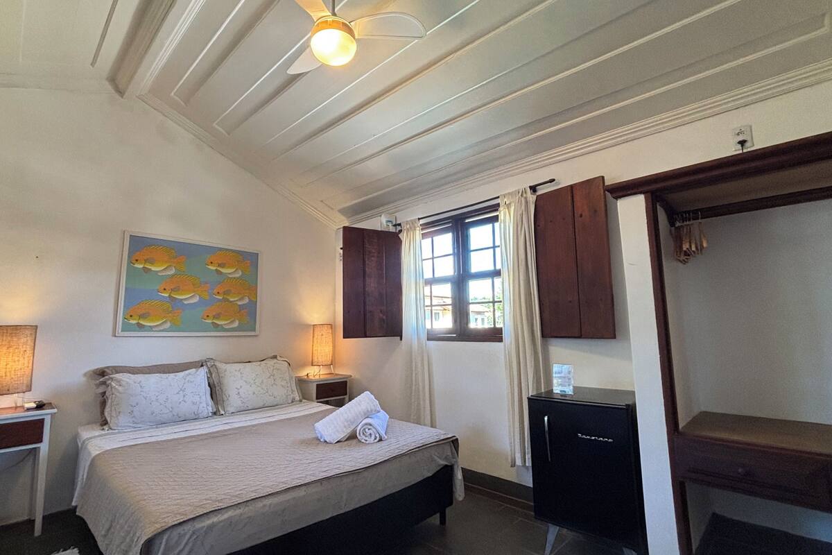 Habitación clásica doble, 1 cama doble | Minibar, wifi gratis, ropa de cama