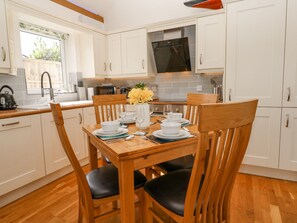 Fridge, dishwasher, electric kettle, toaster - Kensa (Redruth)